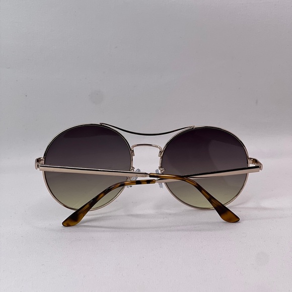 Gold Frame Oversized Round Sunglasses - Picture 4 of 6